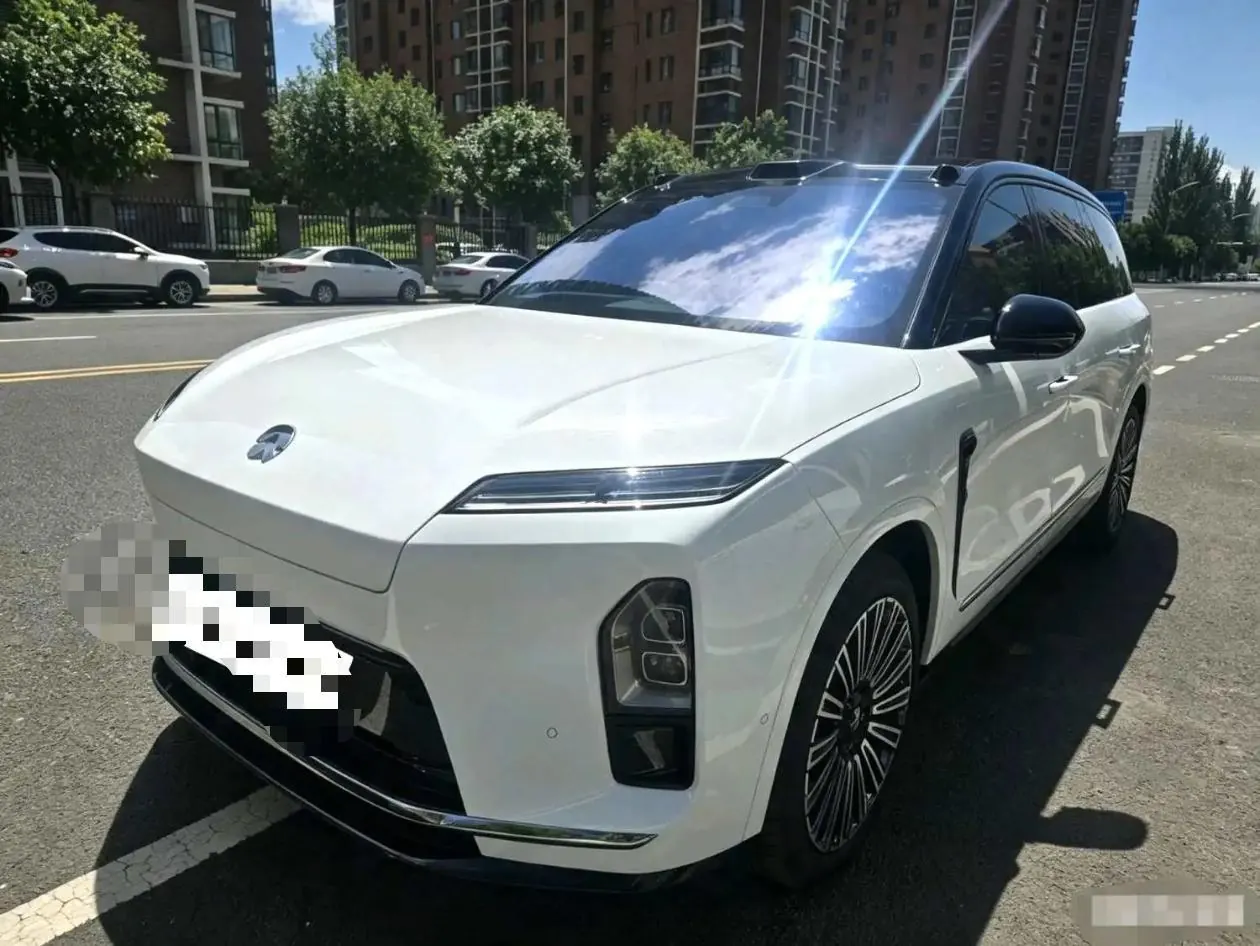 Открыть галерею: NIO 2026 ES8 6-seat executive deluxe automatic gear