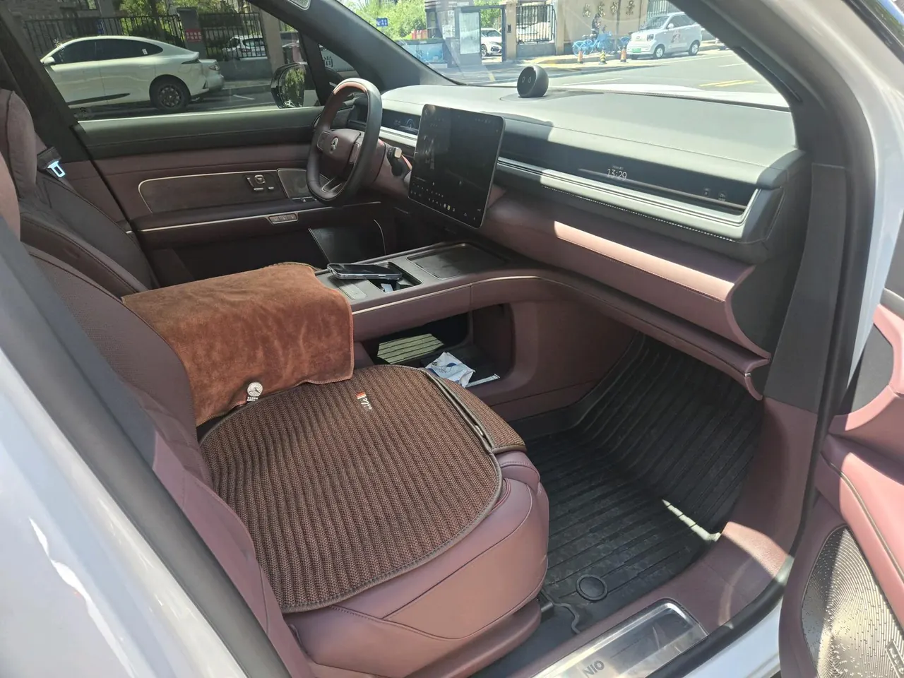 NIO 2026 ES8 6-seat executive deluxe automatic gear 6