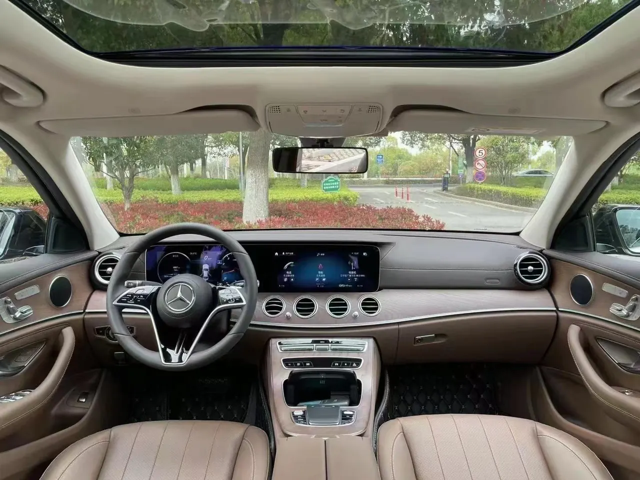 Mercedes Benz E-Class 2023 E 300 L 2.0T Fashion Automatic Gear 5