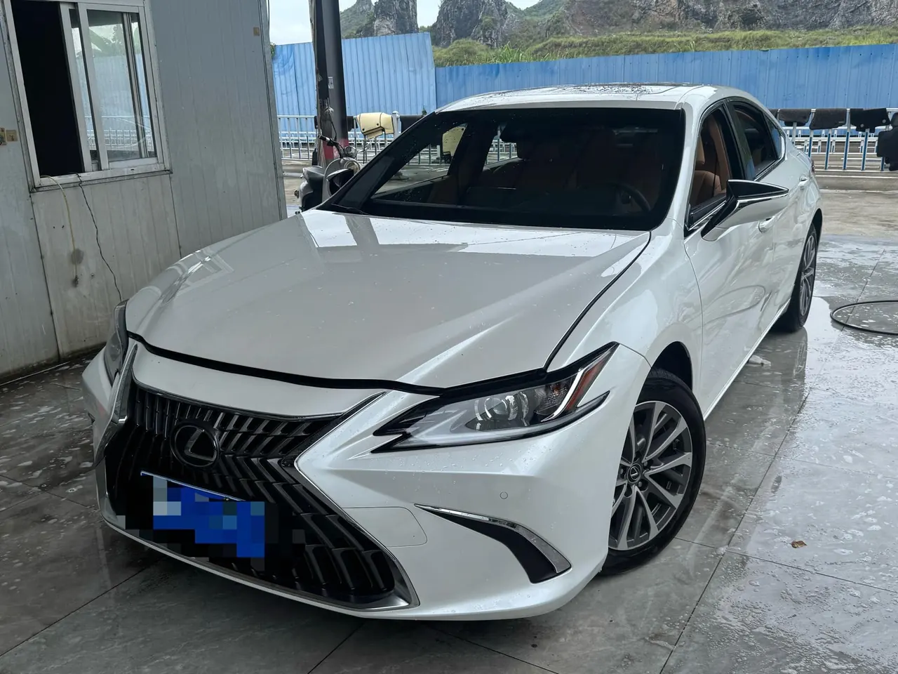 Lexus ES (Imported) 2022 ES200 2.0 Stepless Premium Edition Automatic Gear - View 1