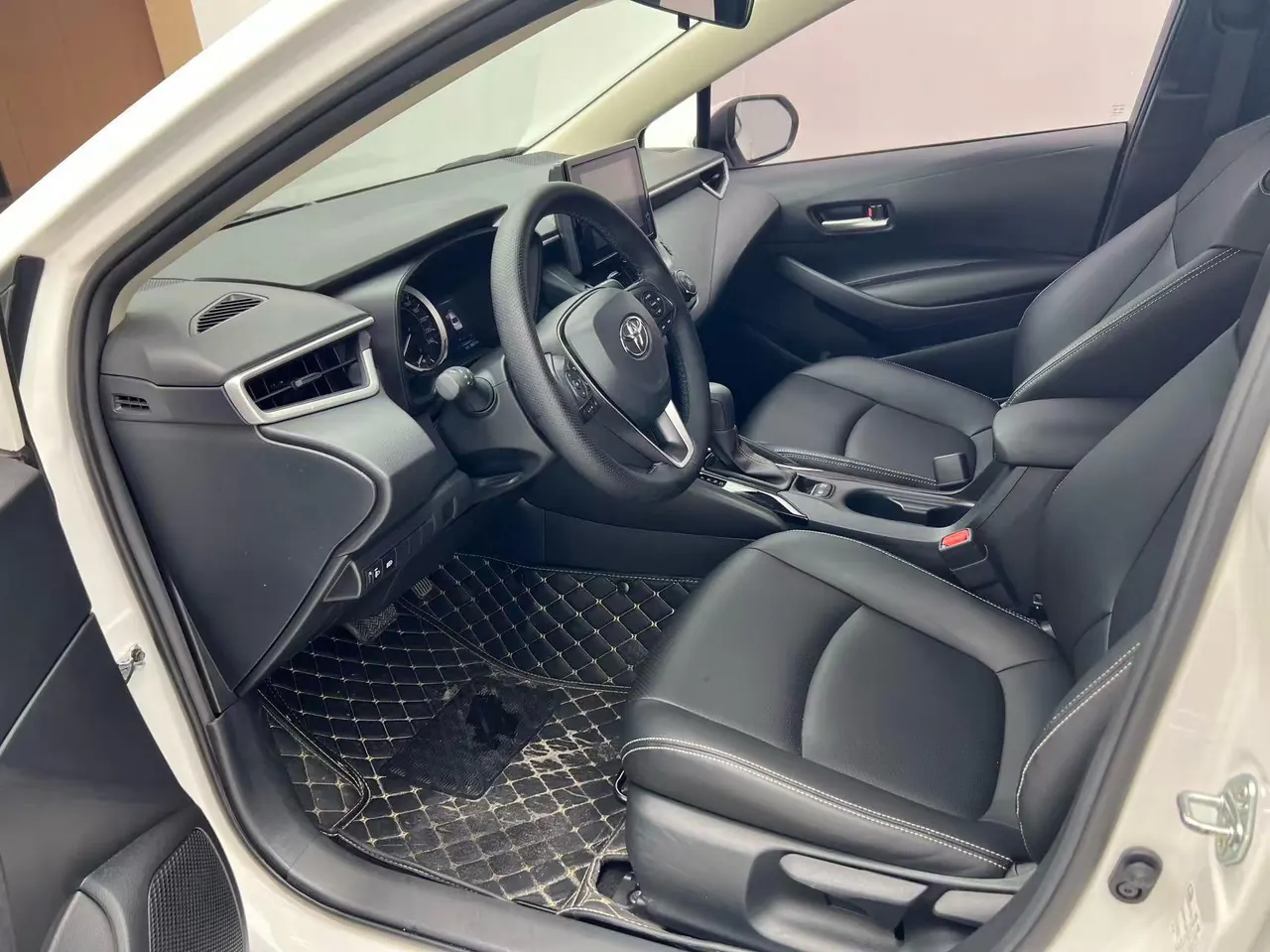 Toyota 2023 Corolla 1.2T Stepless Pioneer Edition Automatic Gear 4
