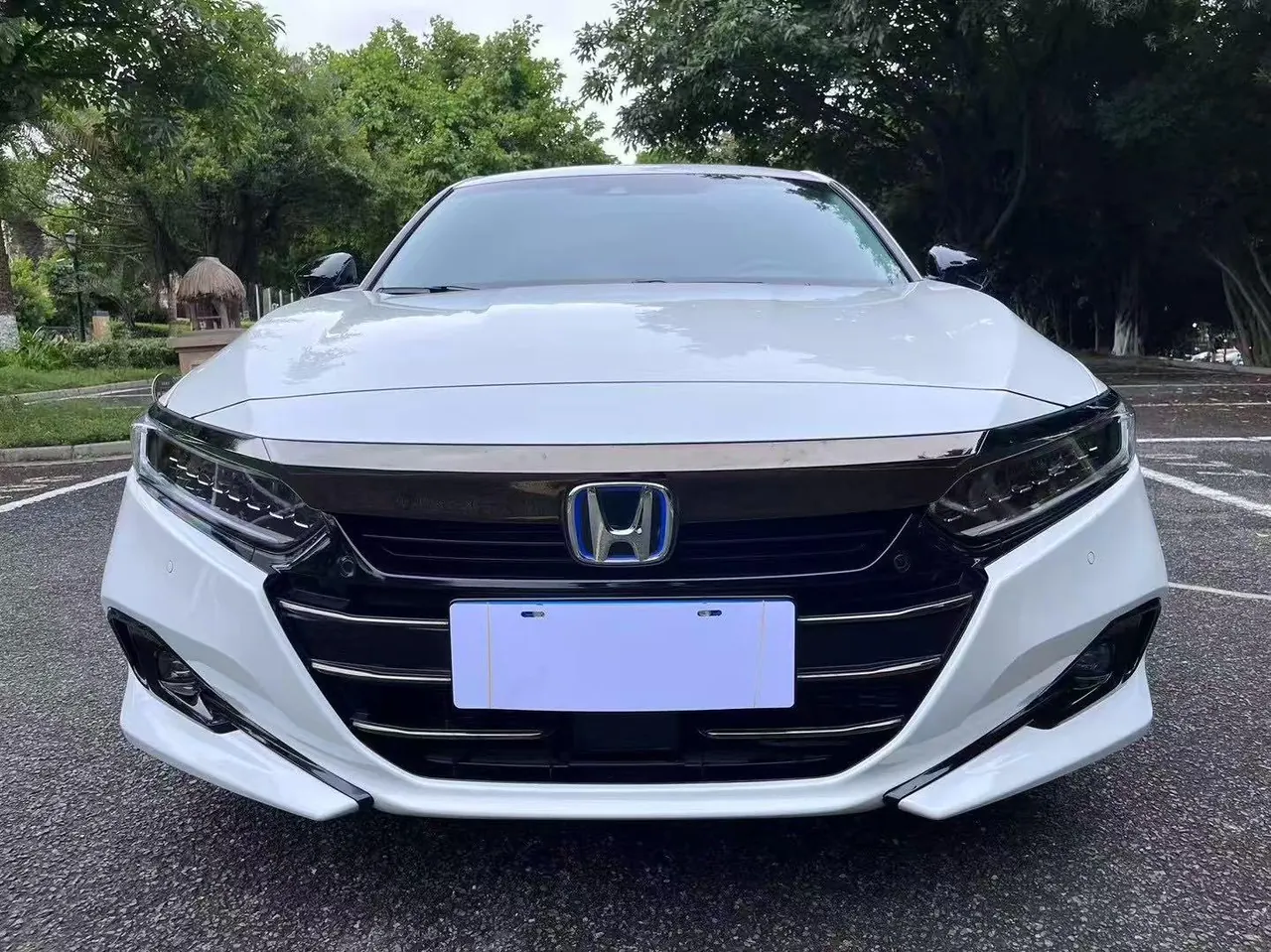Honda 2022 10th Generation Accord Hybrid 2.0 Stepless Magic Night Reed Edition Automatic Gear 2