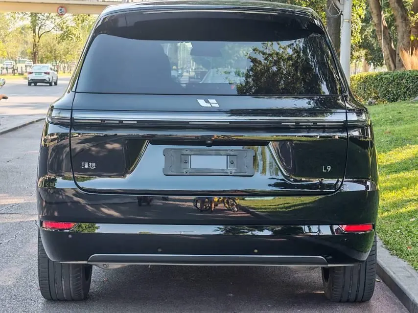 Li 2022 L9 1.5T Max Edition Automatic Gear 9