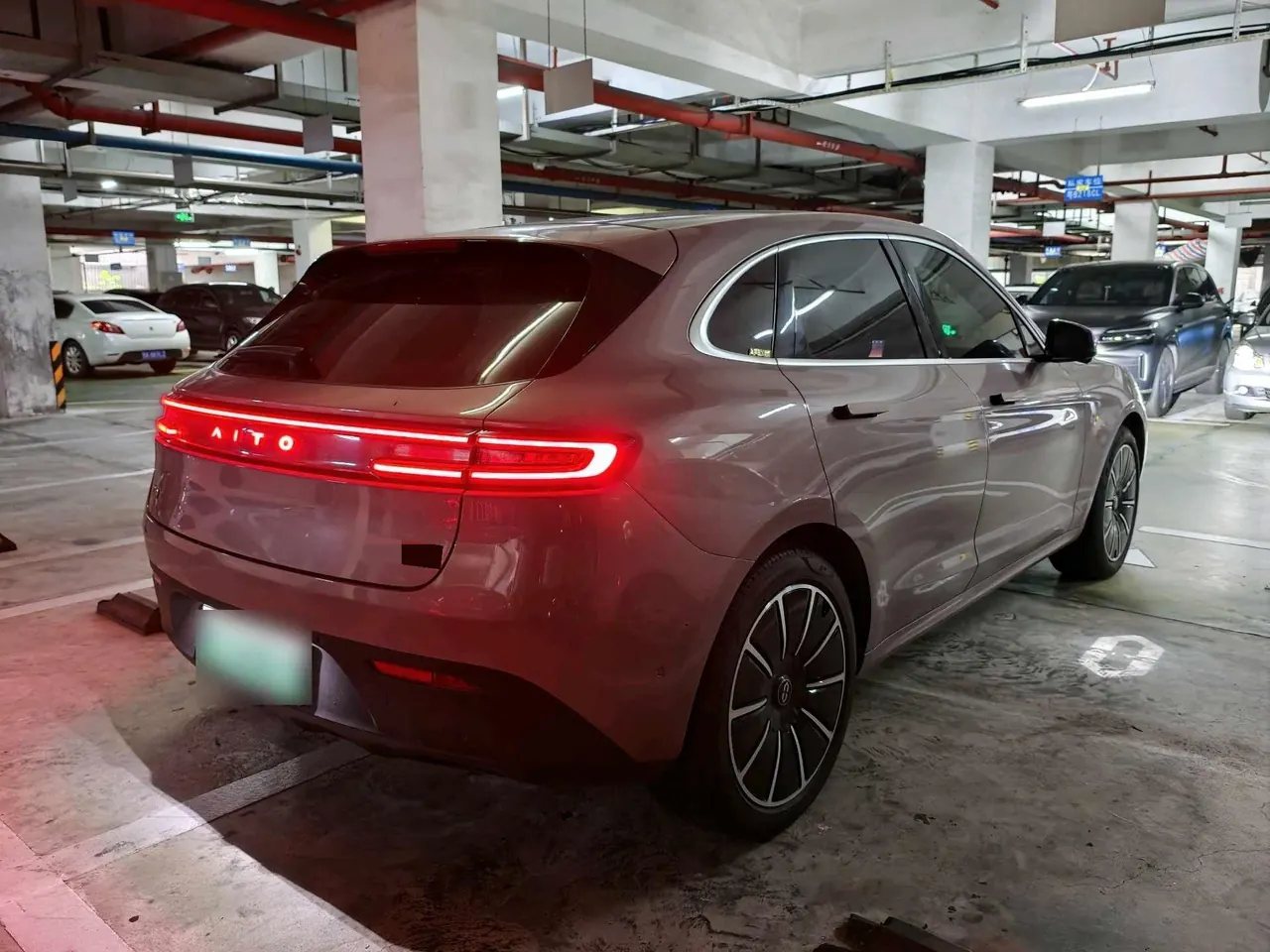 AITO 2022 AITO M5 EV four-wheel drive performance version automatic gear 5