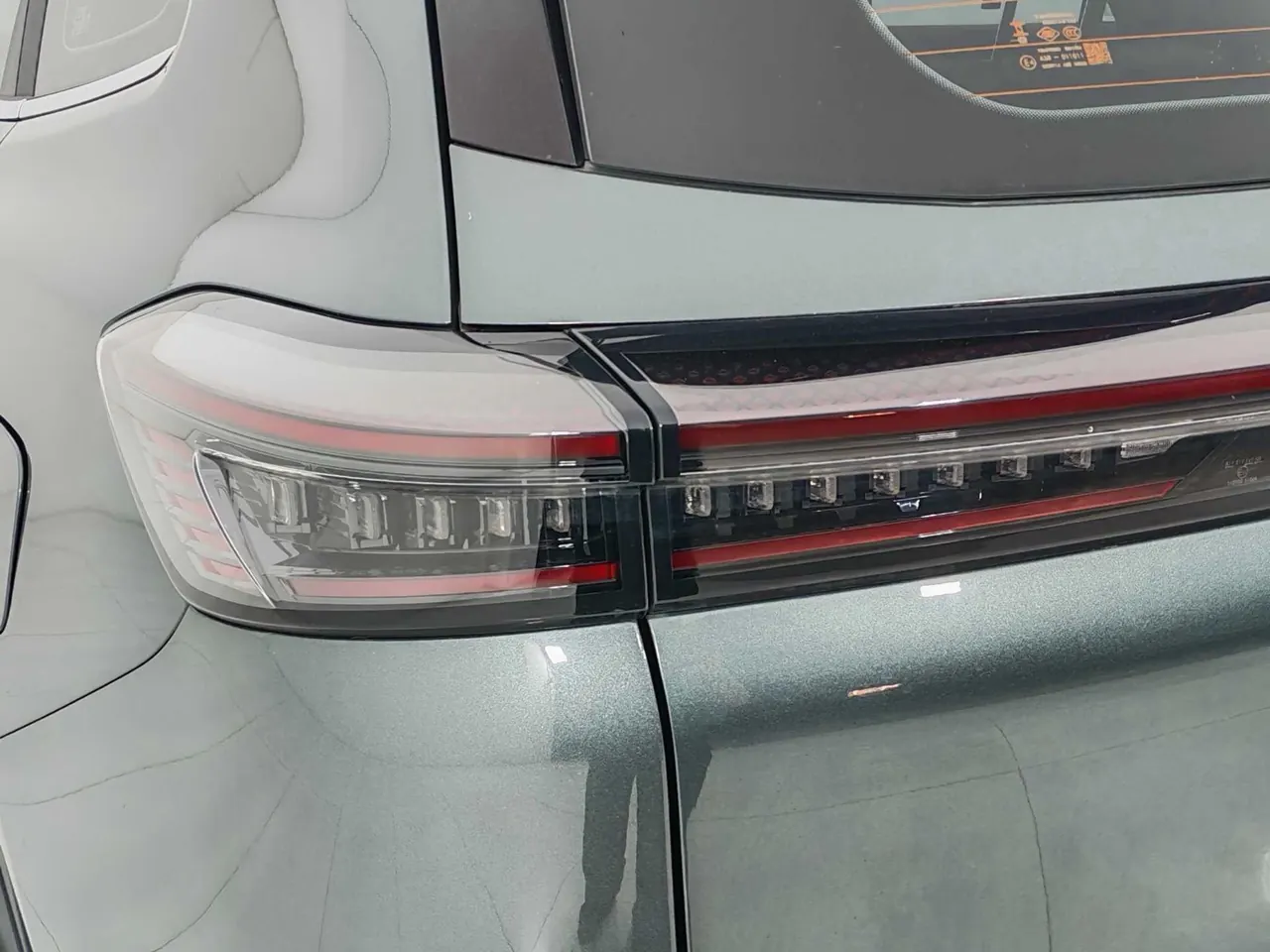 Chery 2025 Fengyun T8 1.5T 130km Premium Edition 7-seat Automatic Gear 17