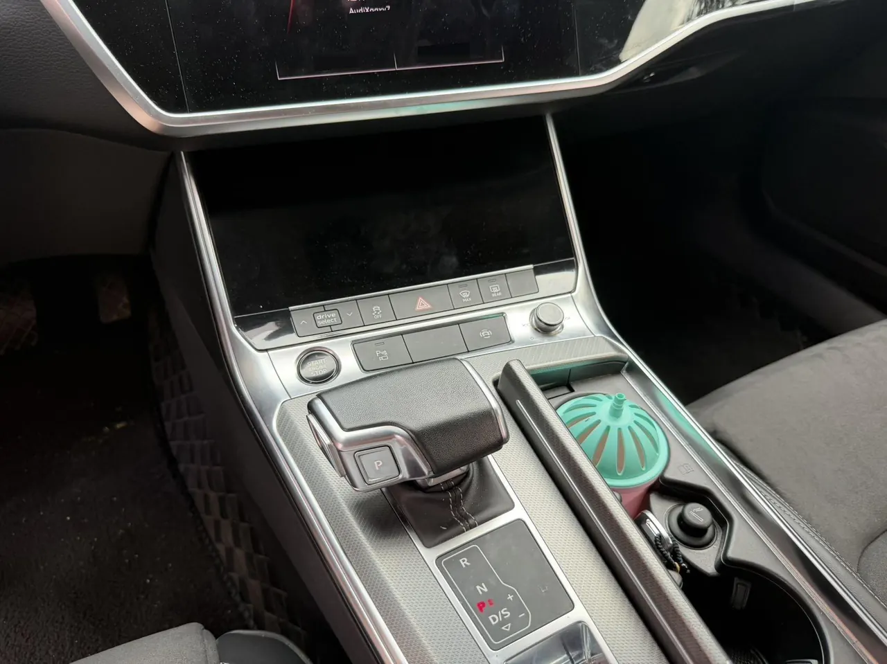 Audi 2024 A7L 2.0TFSI 45TFSI S-line Zhumeng Crystal Set Automatic Gear 4
