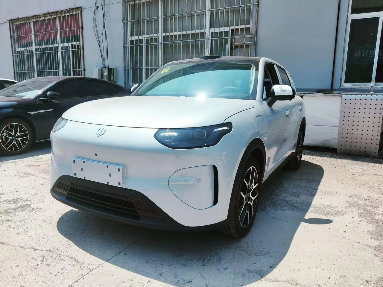 Открыть галерею: Leapmotor 2026 A 10 505 Laser Radar Edition Automatic Gear
