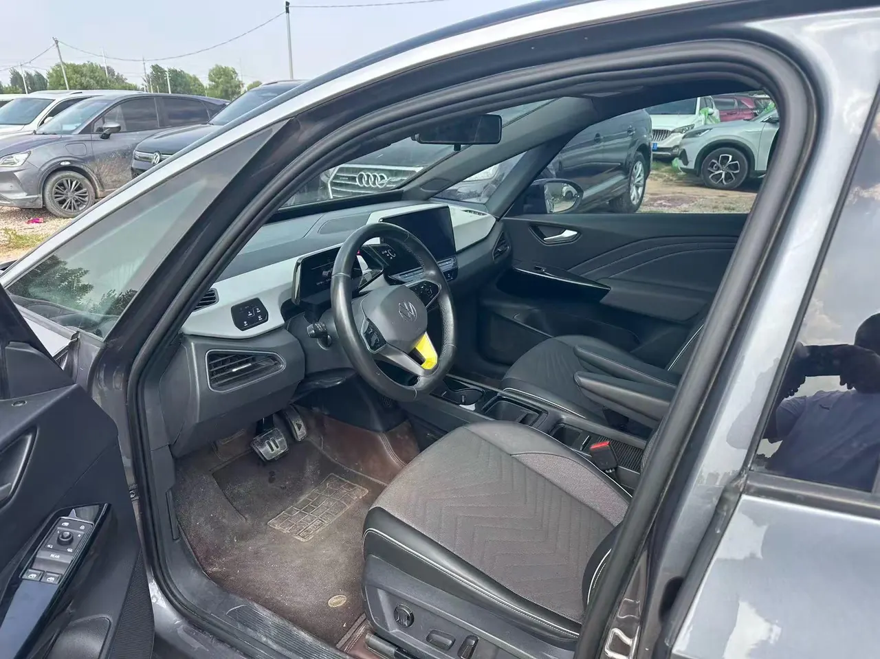 Volkswagen 2023 ID. 3 extremely intelligent version automatic transmission 9