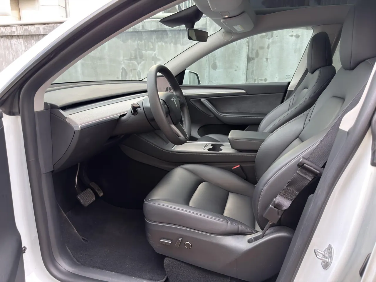 Tesla 2023 Model Y rear-wheel drive version automatic transmission 7