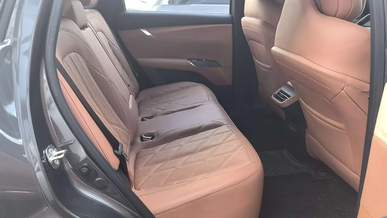 ChangAn 2025 CS75 PLUS 1.5T New Blue Whale Prestige Automatic 4