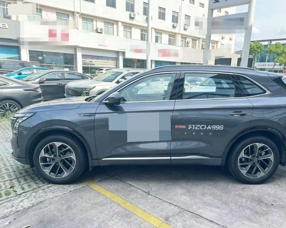 ChangAn 2025 CS75 PLUS 1.5T New Blue Whale Prestige Automatic 5
