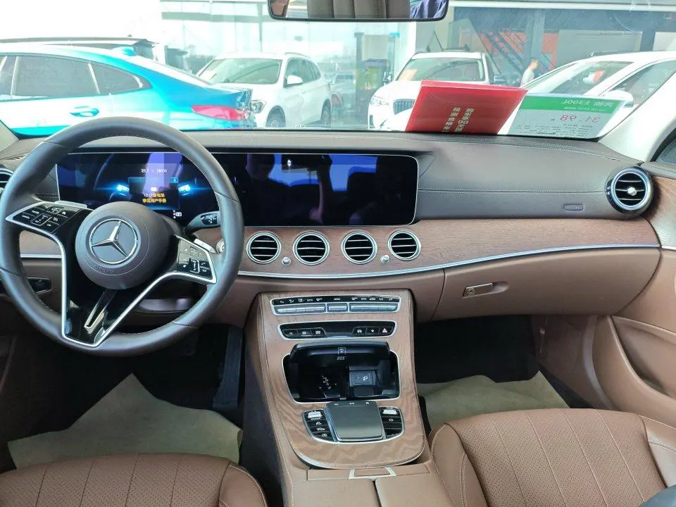 Mercedes Benz E-Class 2023 E 300 L 2.0T Fashion Automatic Gear 5
