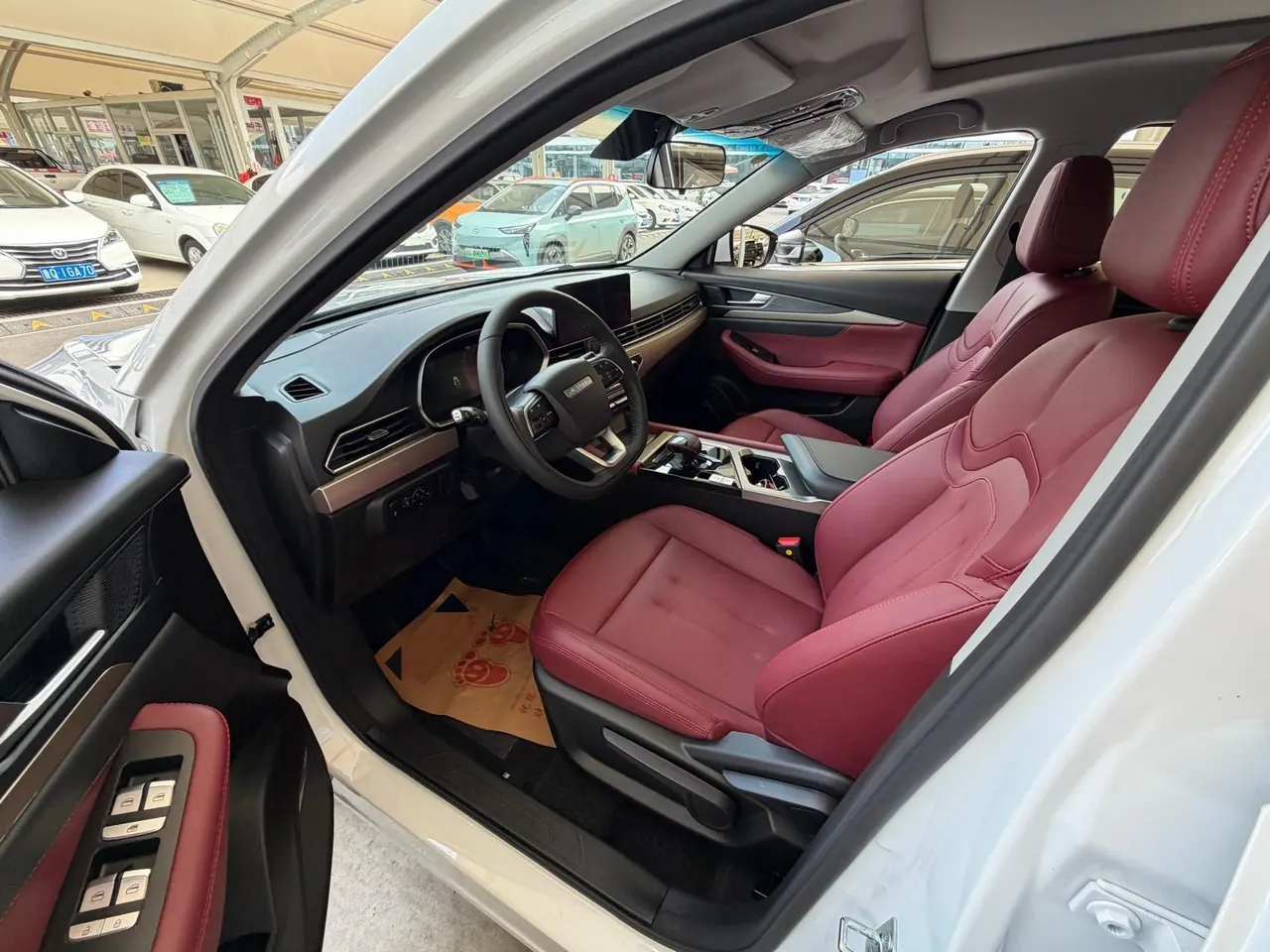 Jetour 2024 X70 1.5T Glory PRO7 Automatic Gear 3