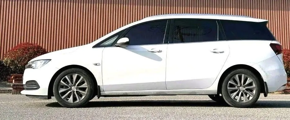Buick 2021 GL6 48V 1.3T 323T interconnected luxury automatic gear 4
