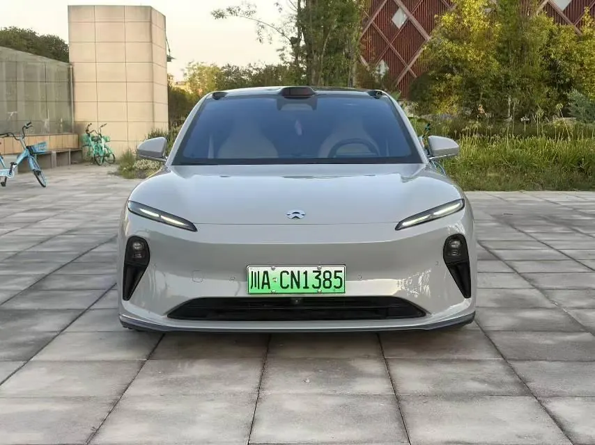 NIO 2023 ET5 75kWh Touring automatic gear 2