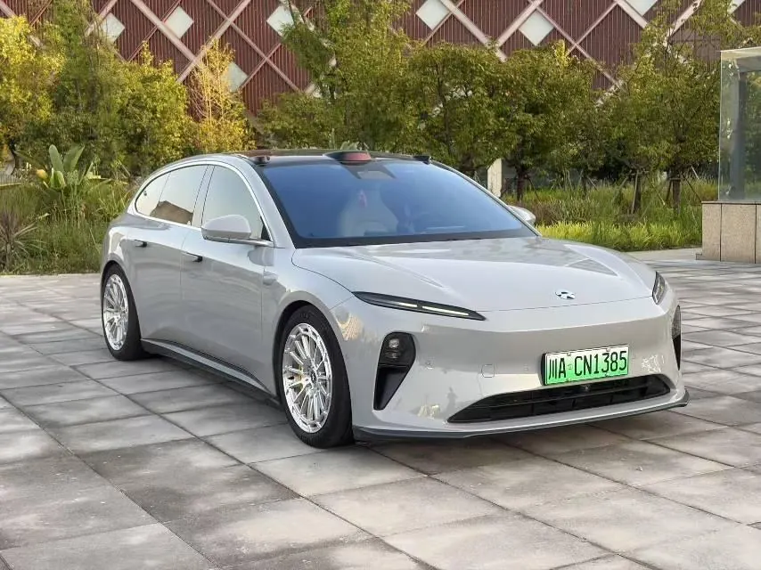 NIO 2023 ET5 75kWh Touring automatic gear 3