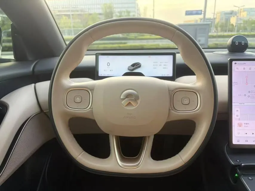 NIO 2023 ET5 75kWh Touring automatic gear 8