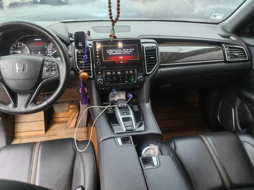 Honda 2020 UR-V 2.0T 370TURBO two-drive elegant version of automatic gear 4