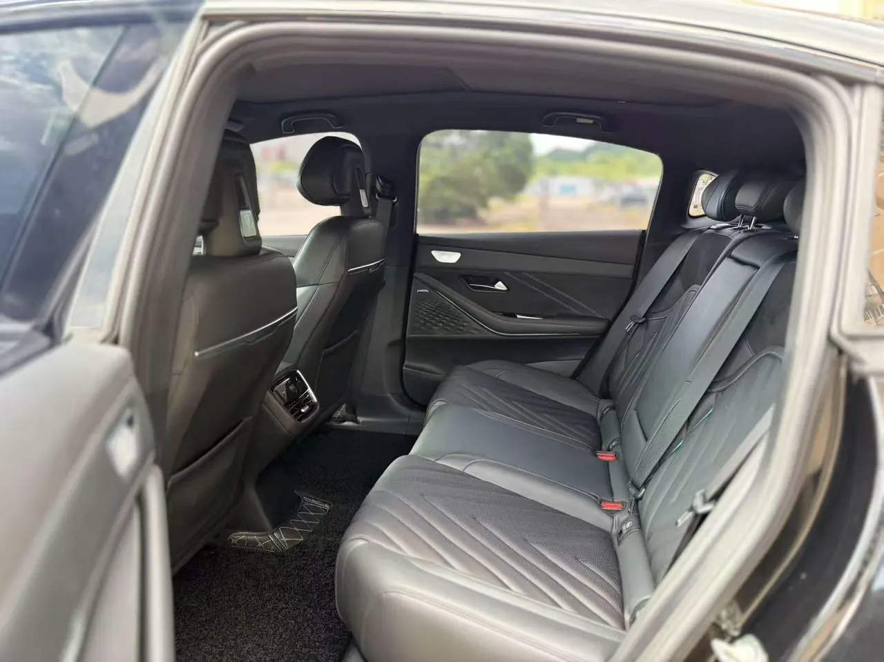 ChangAn Deepal 2023 SL 03 200Max Range-extended Automatic Gear 5