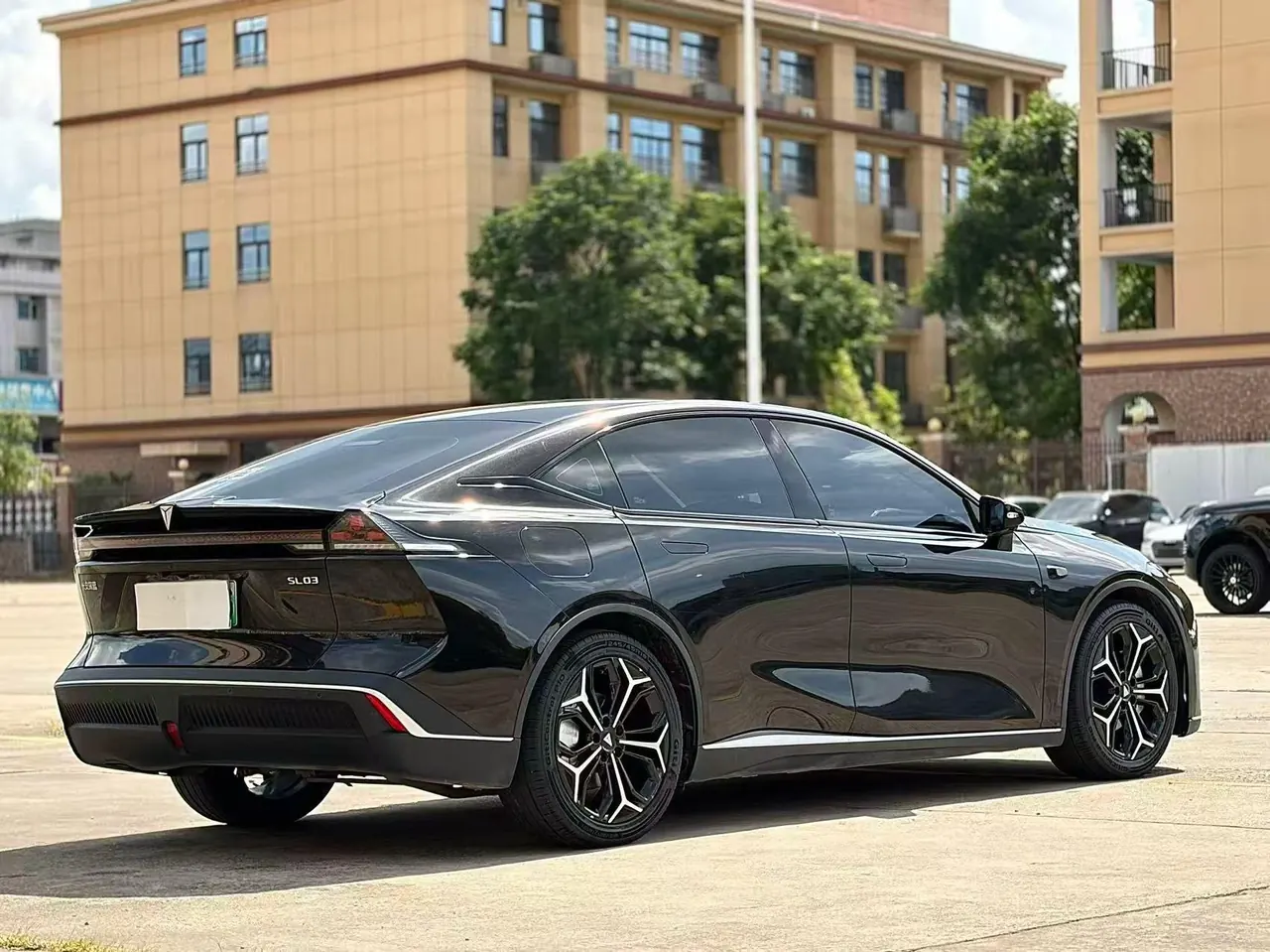 ChangAn Deepal 2023 SL 03 200Max Range-extended Automatic Gear 9