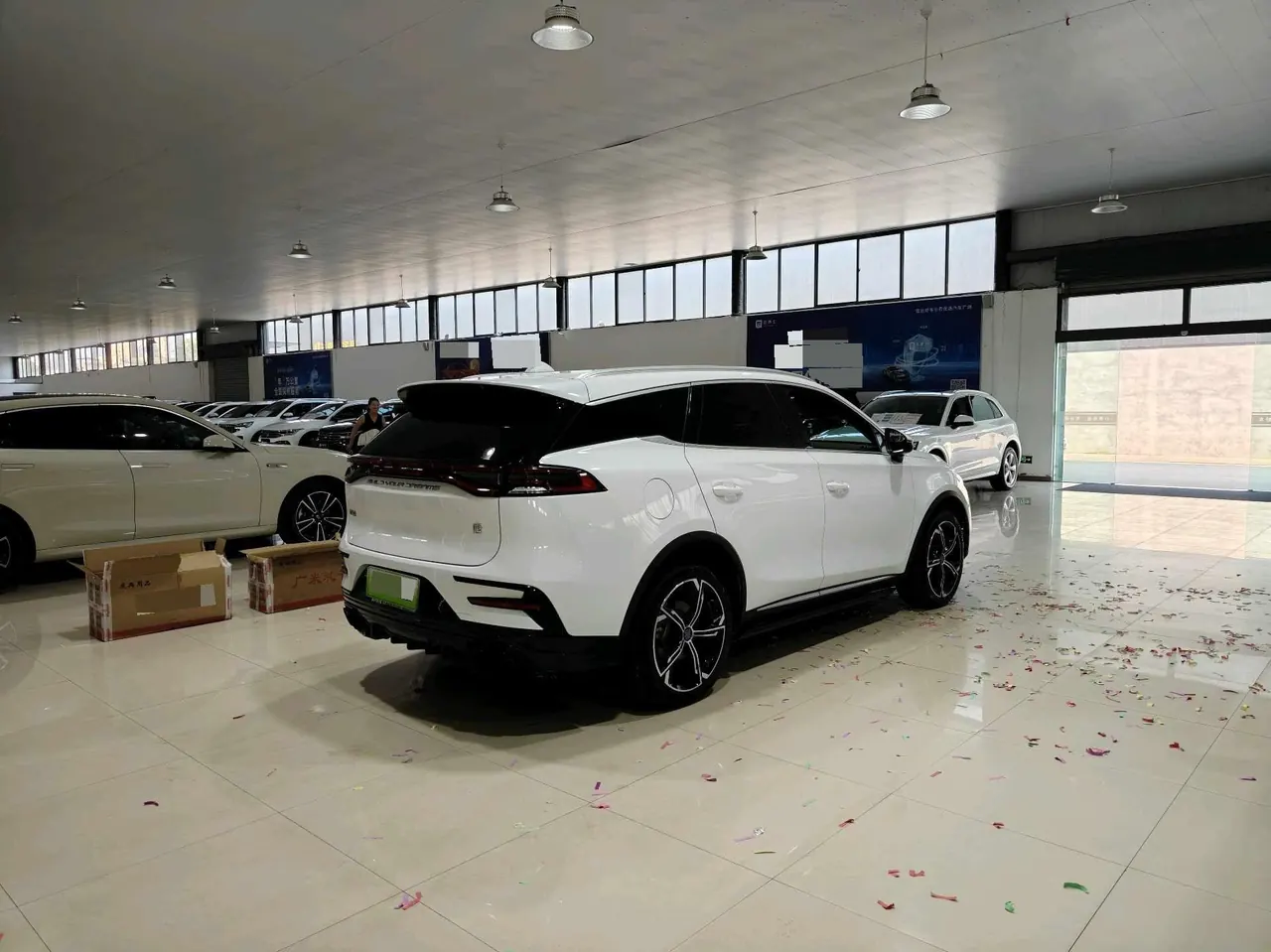 BYD Tang New Energy 2021 Tang DM-i 1.5T Stepless 112KM Honorable Automatic Gear 9