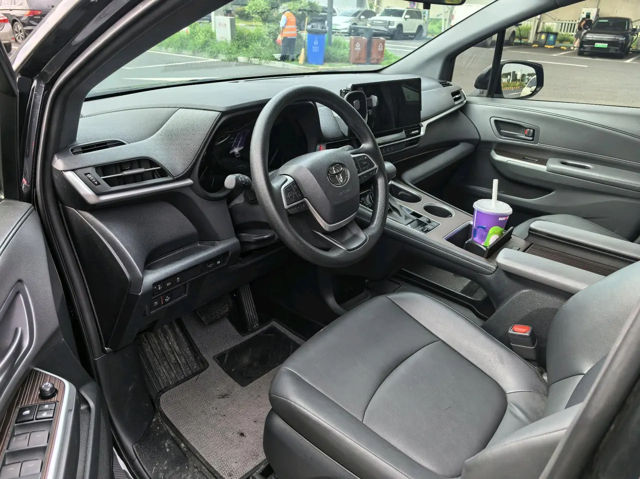 Toyota 2024 Grevia HYBRID 2.5 Stepless Comfort Edition Automatic Transmission 2
