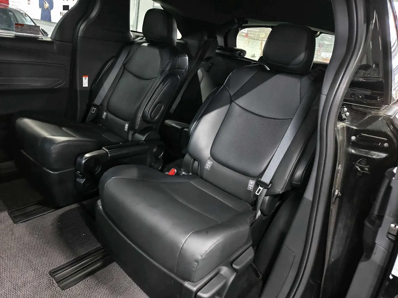 Toyota 2024 Grevia HYBRID 2.5 Stepless Comfort Edition Automatic Transmission 4