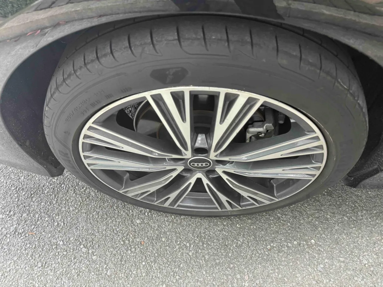 Audi 2024 A6L 2.0TFSI 45TFSI Quattro enjoy dynamic automatic transmission 8