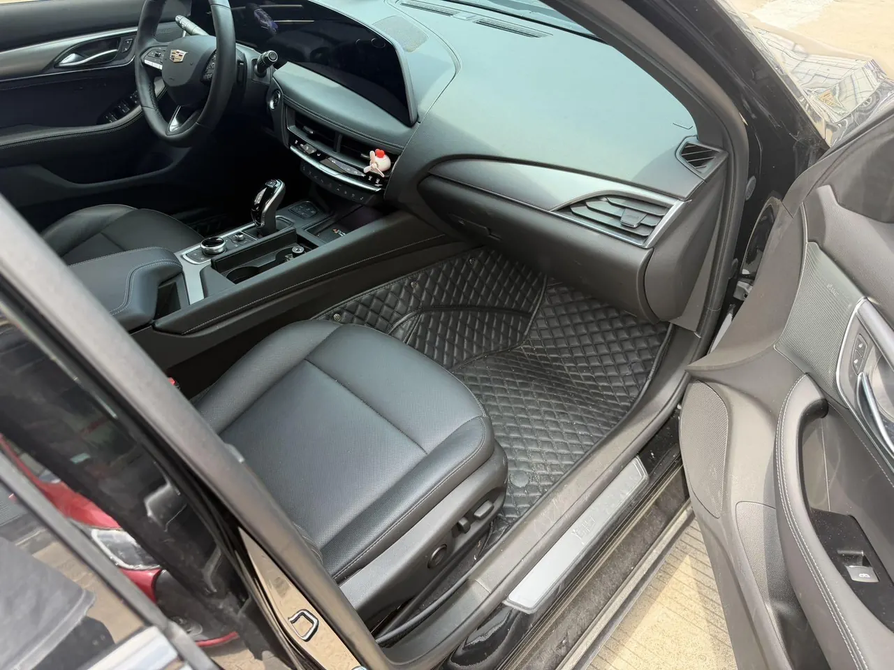 Cadillac 2024 CT5 2.0T 28T honorable automatic gear 2