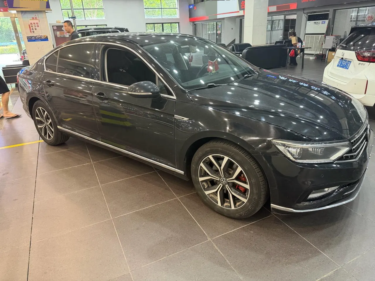 Volkswagen 2020 Magotan 2.0TSI 330TSI Leading Automatic 5