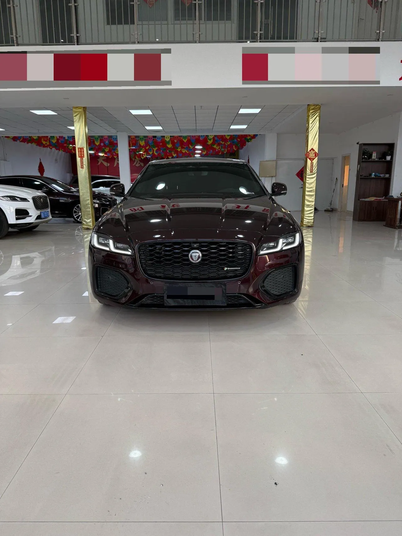 Jaguar 2021 XFL 2.0T P250 4WD Obsidian Black Sports Edition Automatic Gear 2