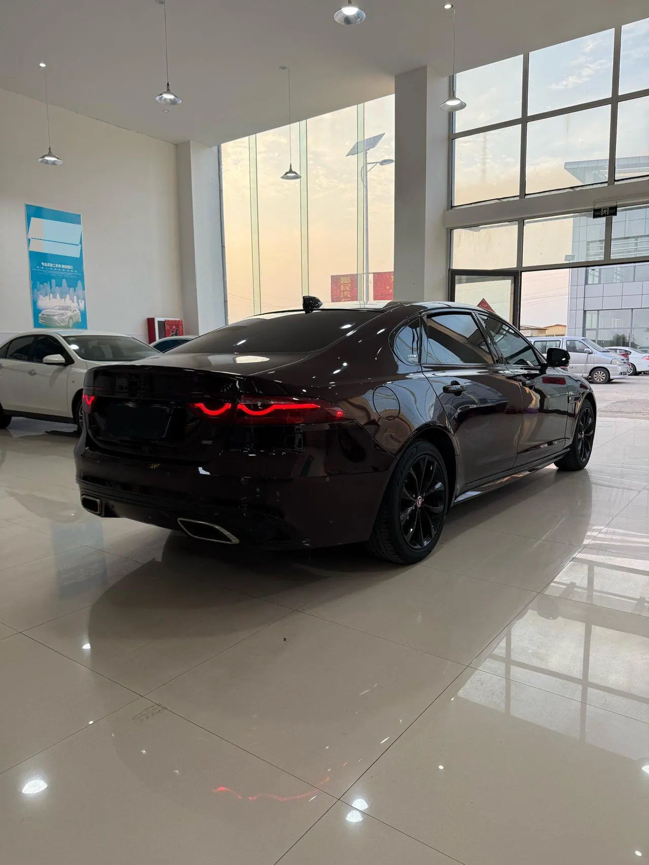Jaguar 2021 XFL 2.0T P250 4WD Obsidian Black Sports Edition Automatic Gear 8
