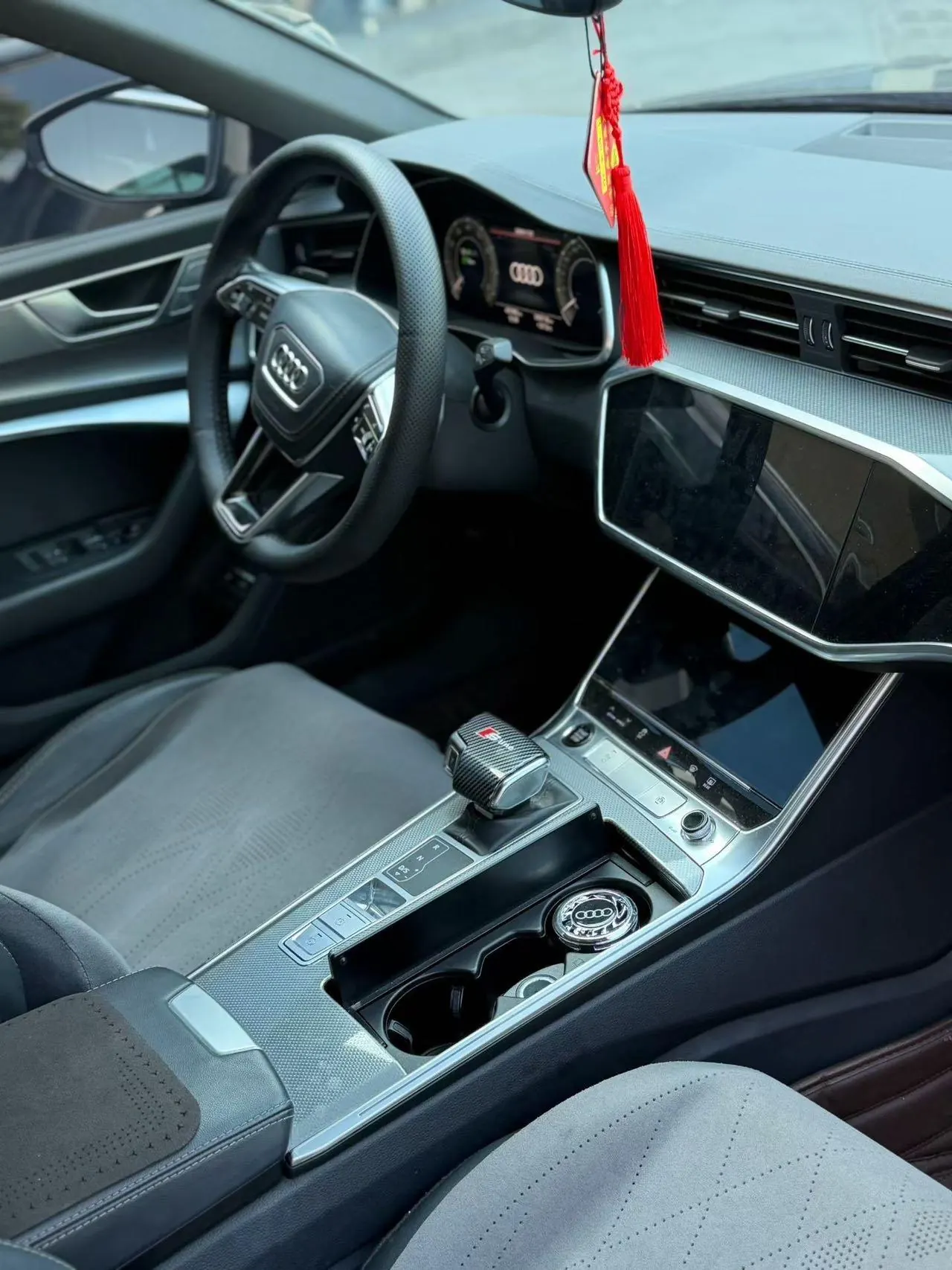Audi A6L New Energy 2023 A6L e-tron 2.0TFSI 55TFSI e Quattro Automatic 4