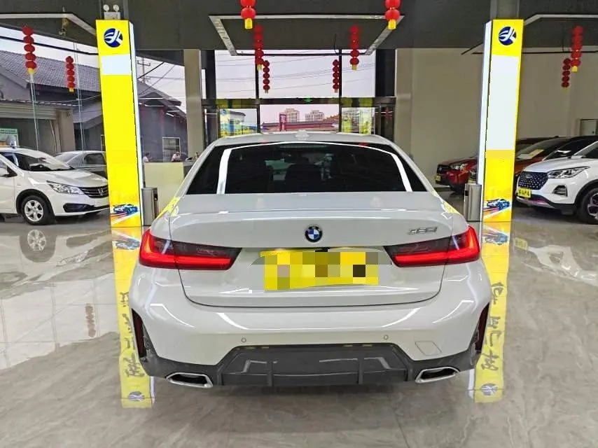 BMW 3 Series 2023 325i 2.0T M Sports Suit Automatic Gear 5