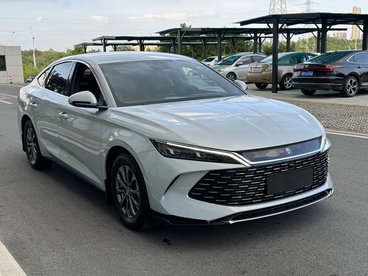 BYD 2024 Qin L DM-i 1.5 stepless 80KM leading automatic gear 3