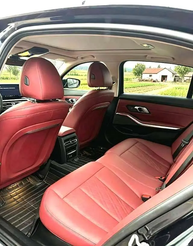 BMW 3 Series 2024 325Li 2.0T M Sports Obsidian Night Suit Automatic Gear 4