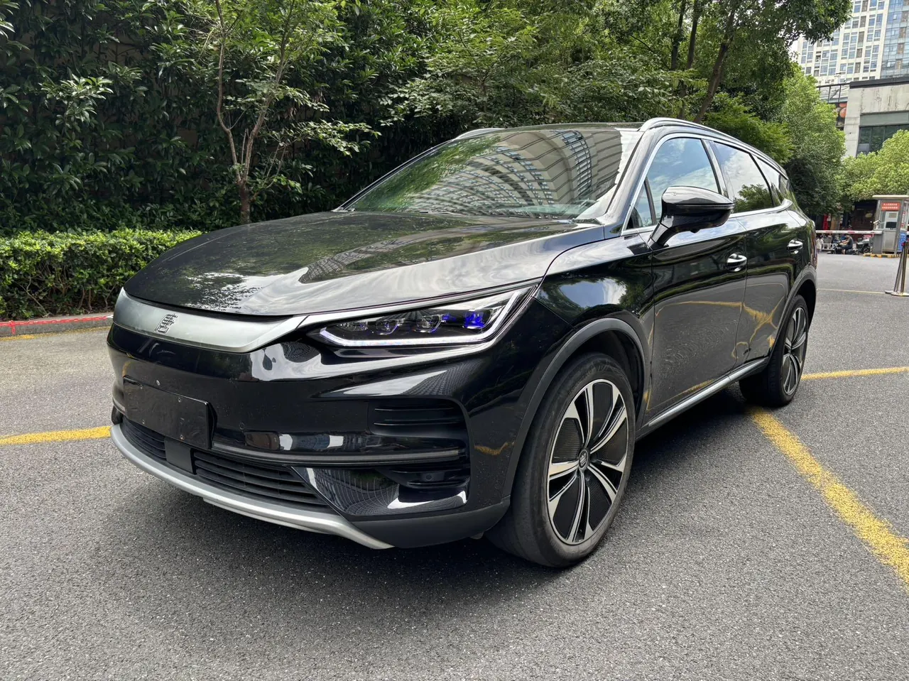 Open image lightbox: BYD Tang New Energy 2024 Tang EV Champion Edition 635KM Four-wheel Drive Flagship Automatic Gear