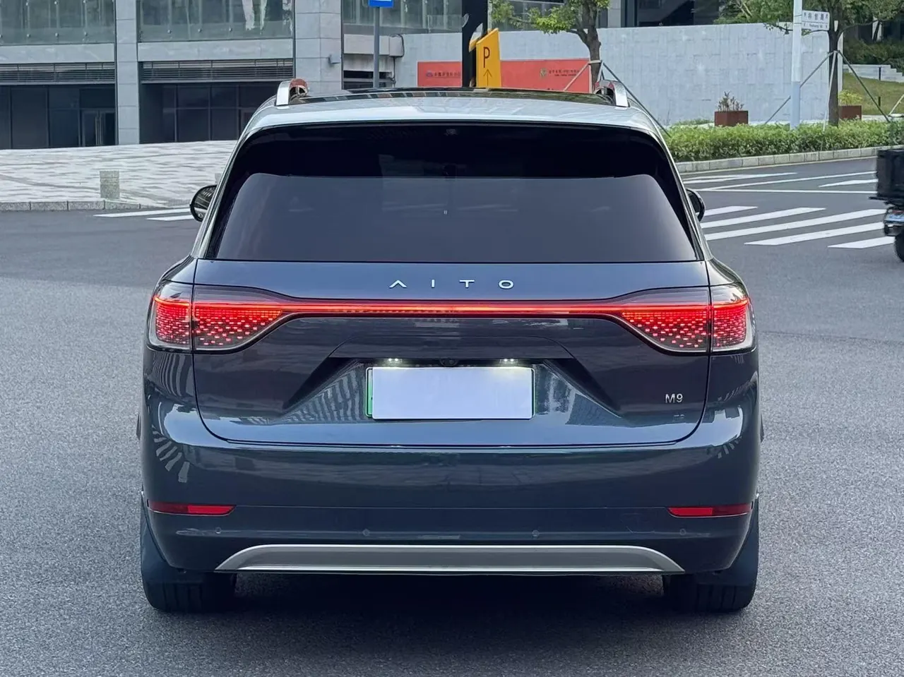 AITO 2024 AITO M9 extended range Ultra 42kWh automatic gear 5