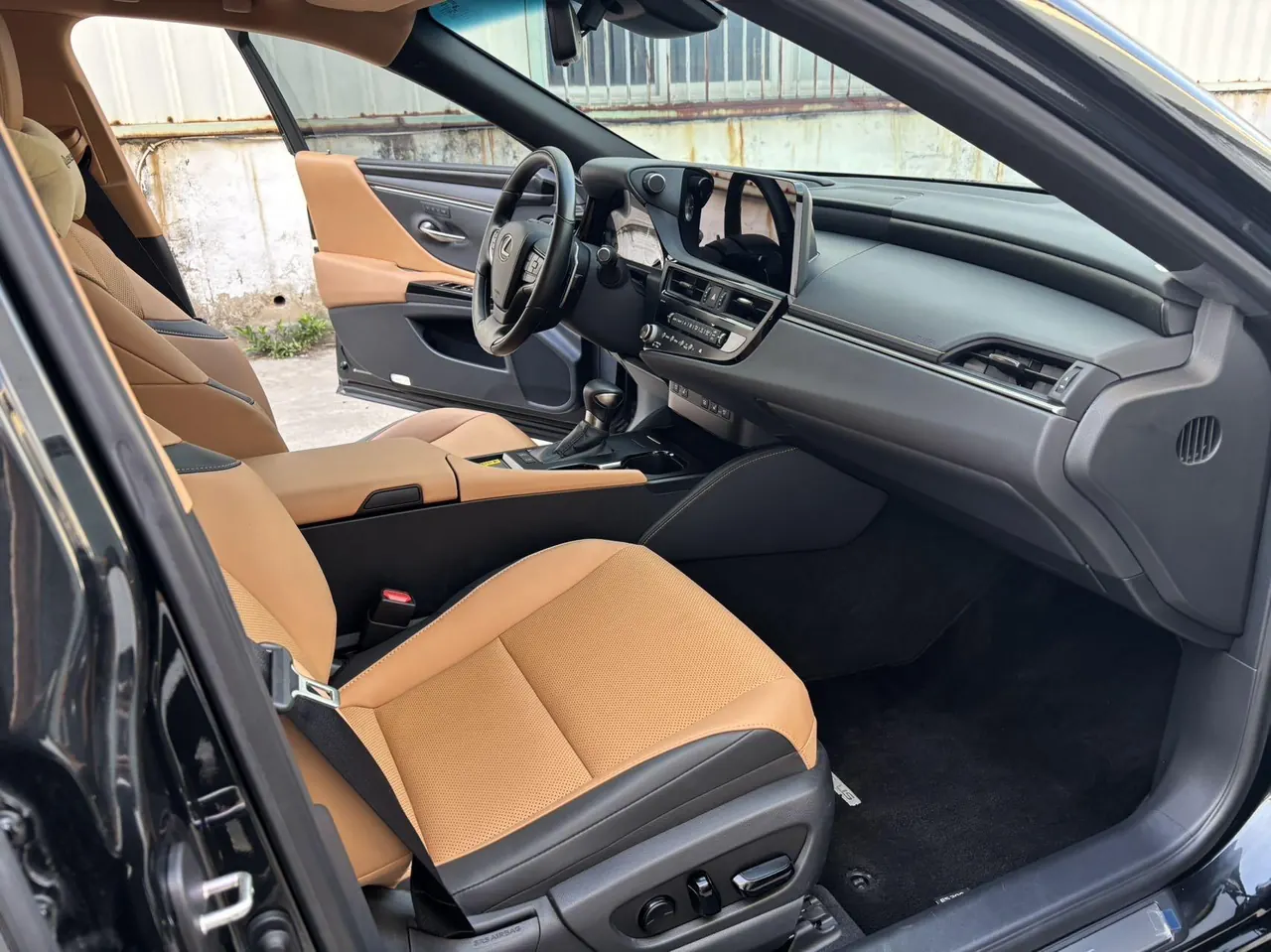 Lexus ES (Imported) 2023 ES200 2.0 Stepless Deluxe Edition Automatic Gear 6