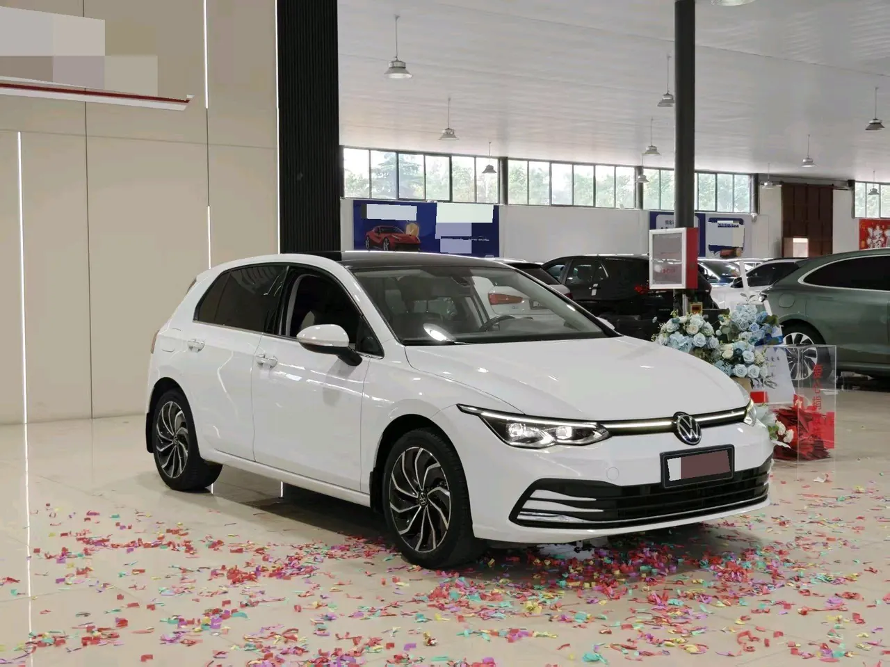 Volkswagen 2021 Golf 8 PRO 1.4TSI 280TSI Automatic 3