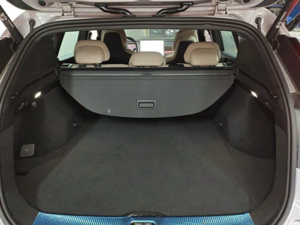 Volvo 2026 XC70 1.5T Two-Drive Long Endurance Core Automatic Gear 7