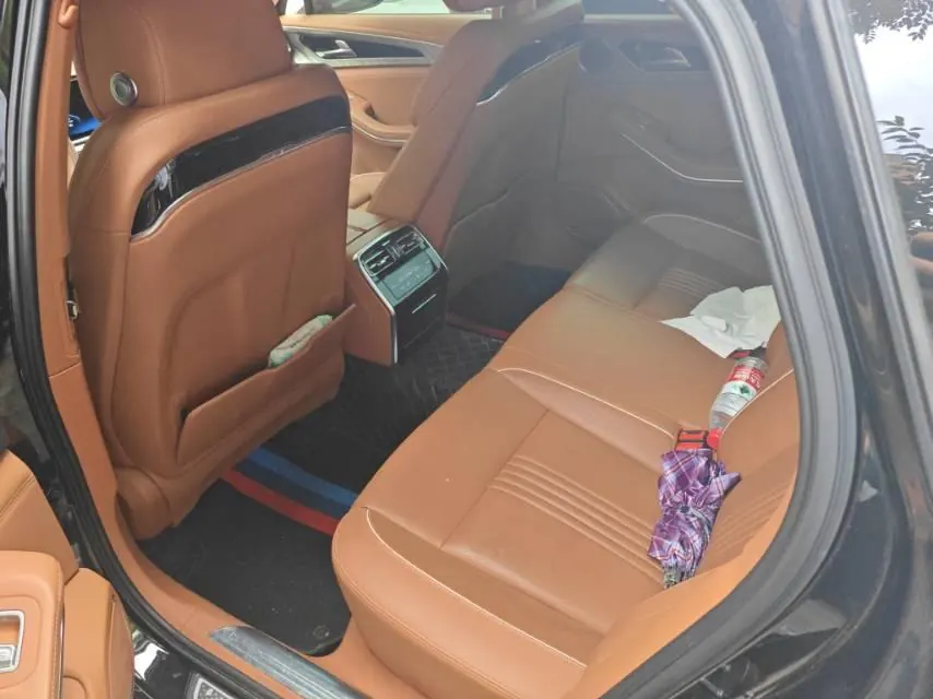 HongQi 2020 H9 48V 2.0T Zhilian Flag Edition Automatic Gear 5
