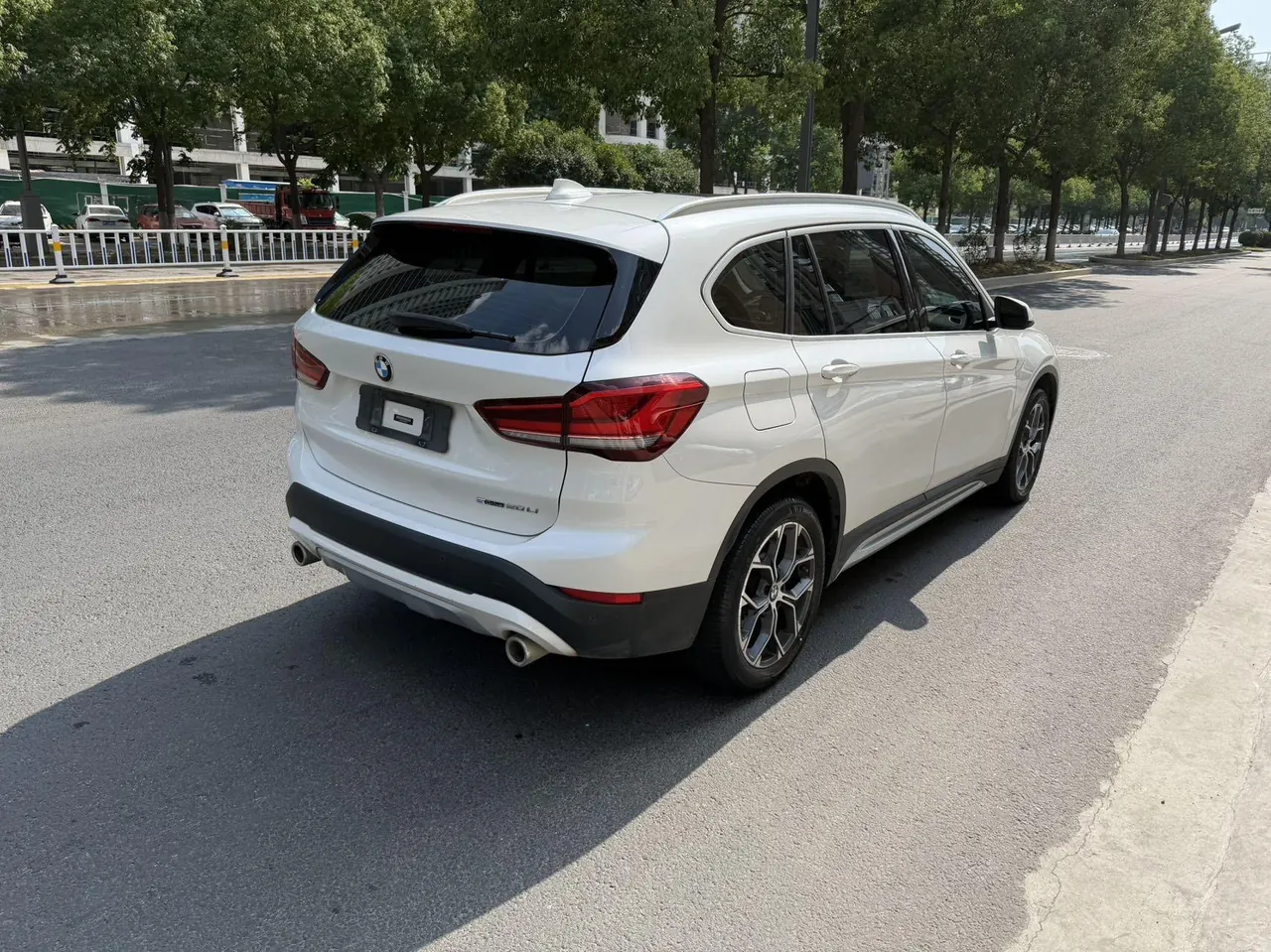 BMW 2020 X1 sDrive20Li 1.5T exclusive automatic gear 3