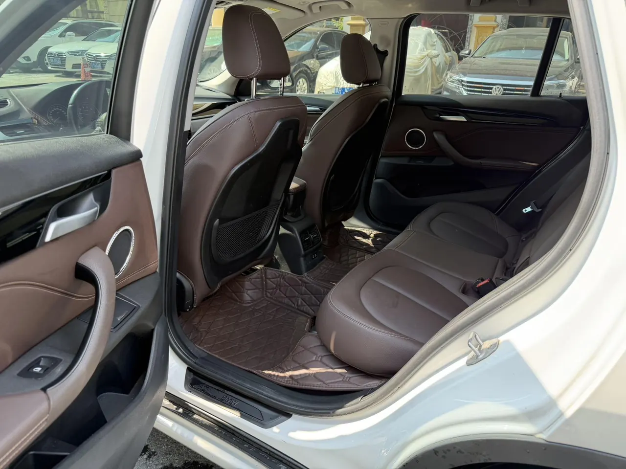 BMW 2020 X1 sDrive20Li 1.5T exclusive automatic gear 5