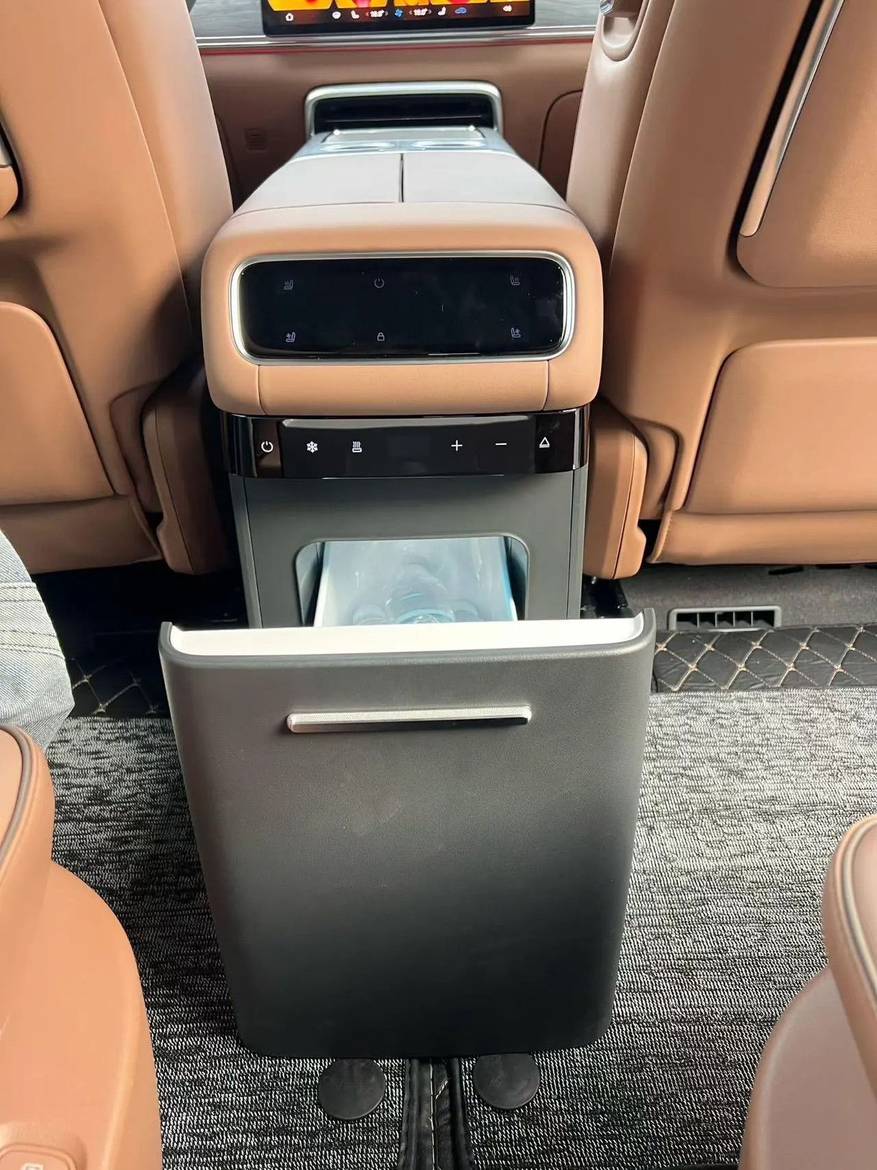 Huajing 2026 Huajing S 1.5T 235km 4-wheel drive dry Kun exclusive edition automatic gear 6
