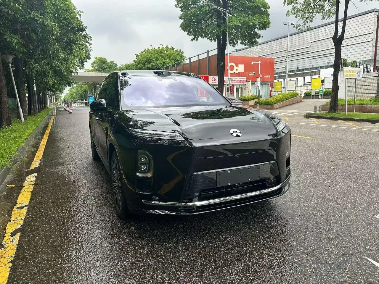 NIO 2026 ES8 6-seat executive deluxe automatic gear 3
