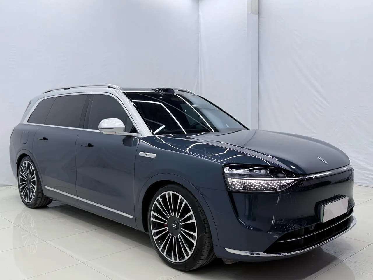 AITO 2024 AITO M9 extended range Ultra 42kWh automatic gear 3