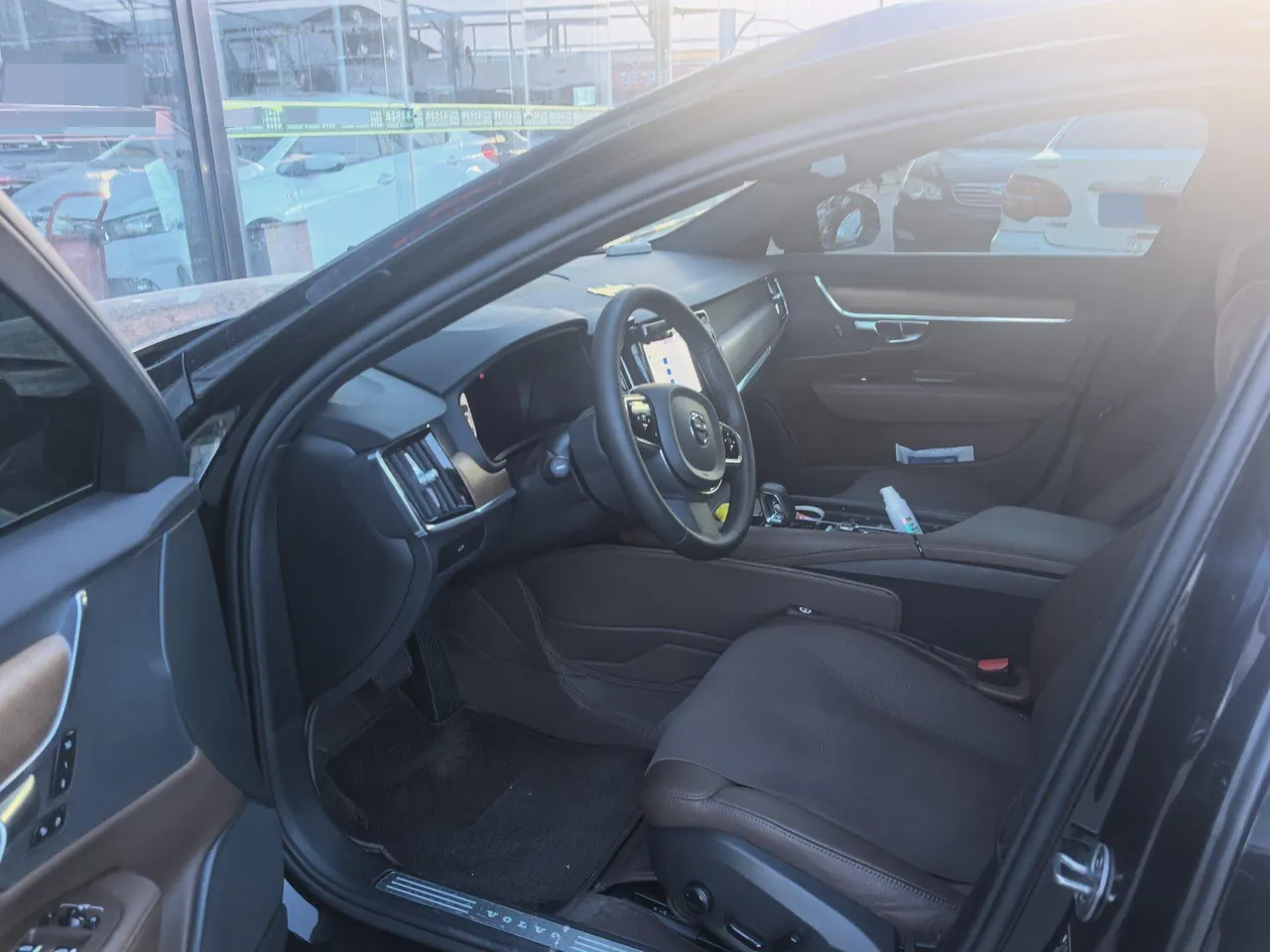 Volvo 2024 S90 48V 2.0T B5 Zhiyi Deluxe Edition Automatic Gear 2