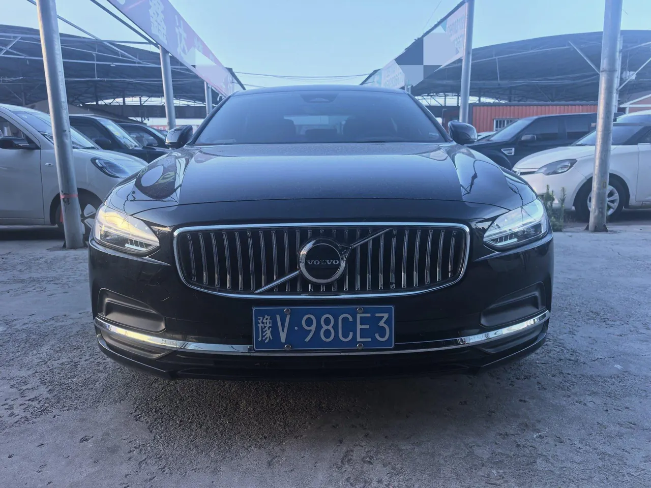 Volvo 2024 S90 48V 2.0T B5 Zhiyi Deluxe Edition Automatic Gear 6
