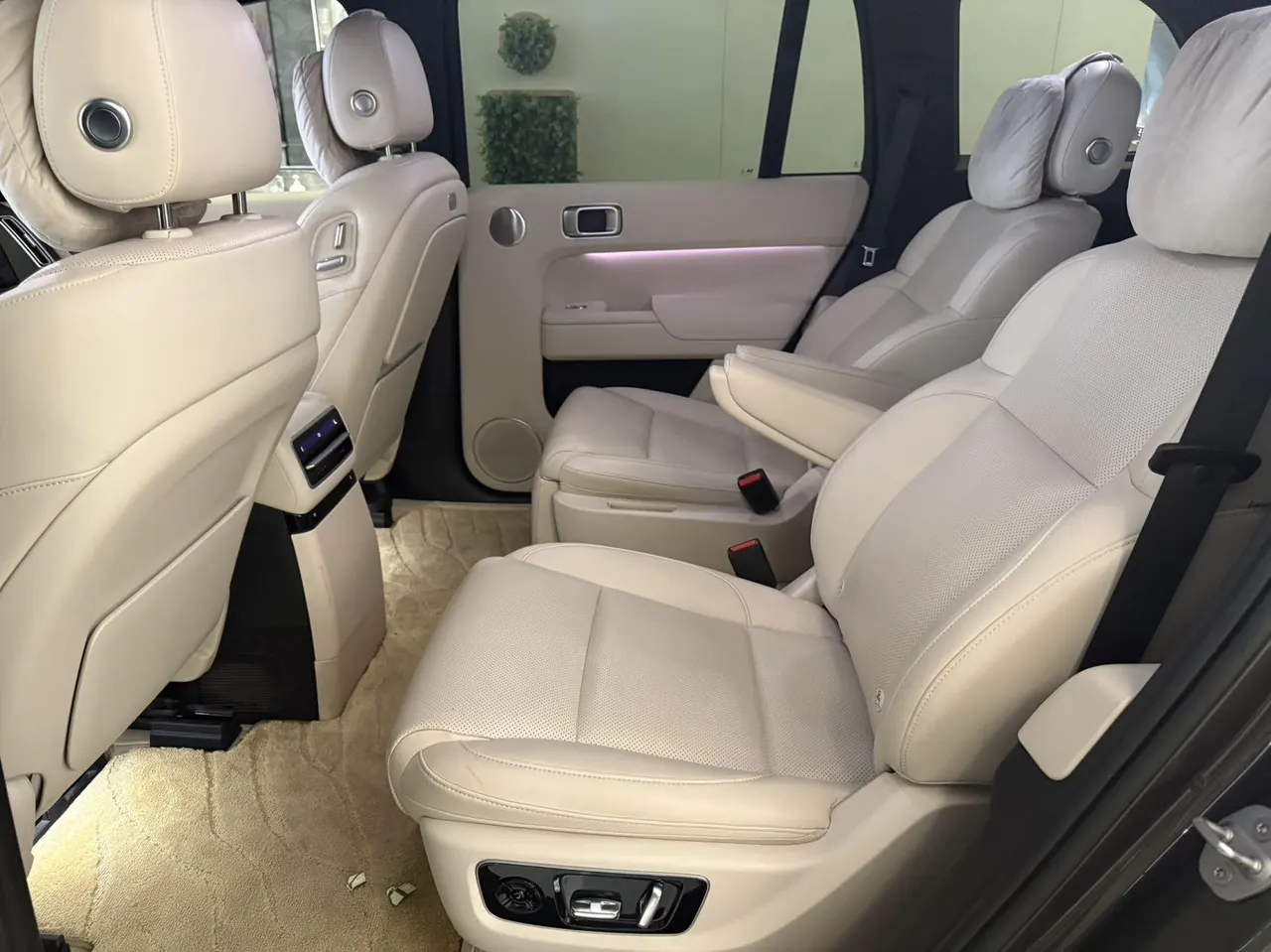 Li 2022 L9 1.5T Max Edition Automatic Gear 4